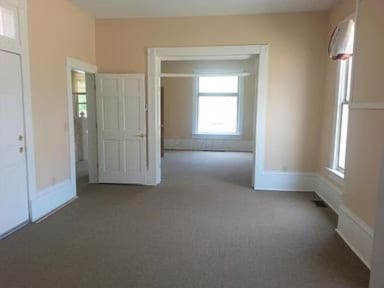 Photo - 100 N 5th St