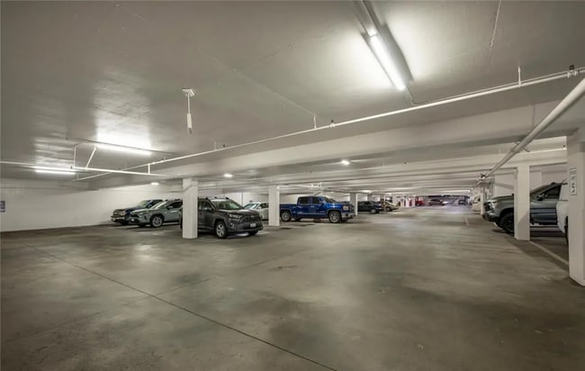 Building Photo - 525 E Seaside Way Unit 206