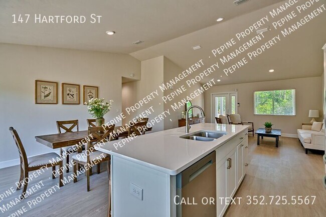 Photo - 147 Hartford St