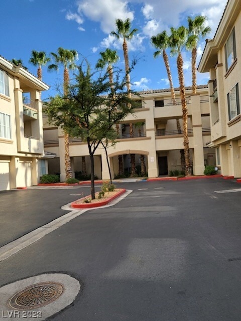 Photo - 7119 S Durango Dr Condo