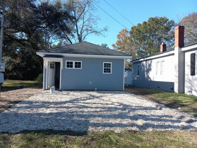 Building Photo - 4009 4th St