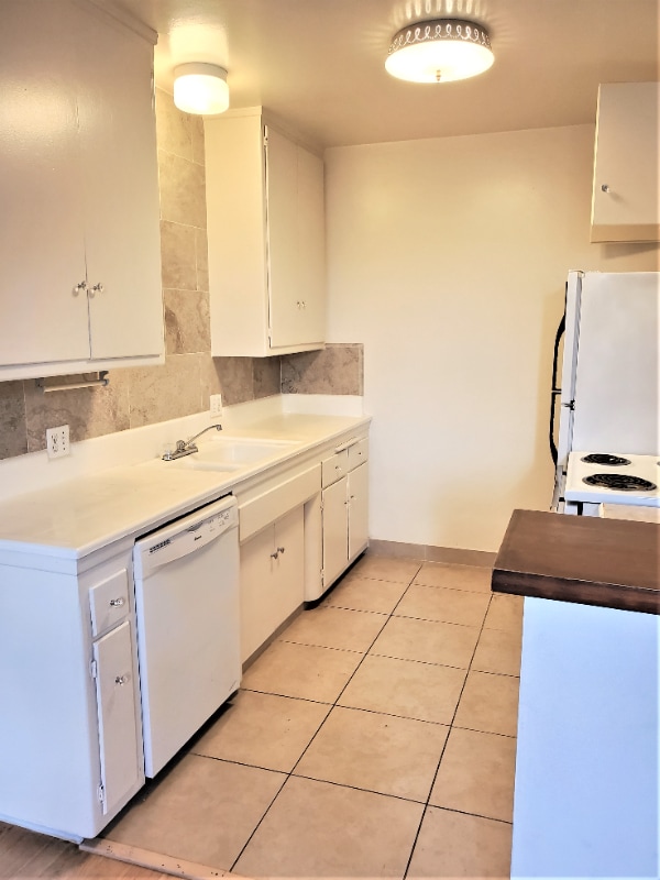 Photo - 1150 Manhattan Beach Blvd Unit 1