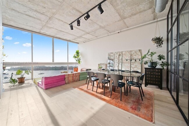 7934 West Dr Unit 803