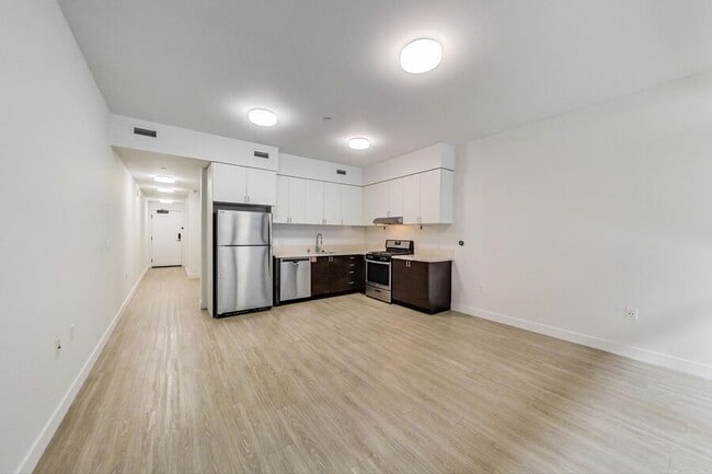 Photo - 4435 Piedmont Ave Unit 203