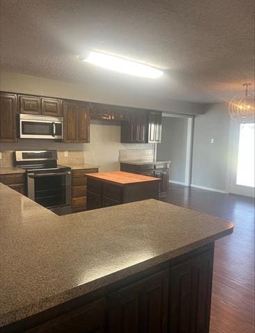 Photo - 3012 Barrington Ct