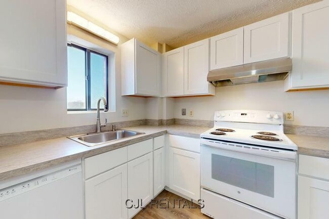 Photo - 47 Mystic St Unidad 4E Rental