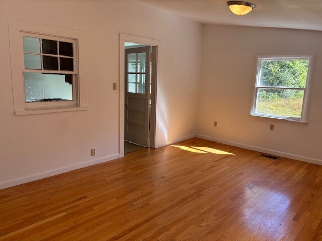 Photo - 133 Lake Hayward Rd Unidad 133 Left