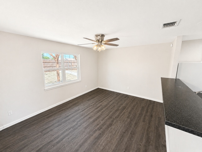 Photo - 3402 Justice Ave