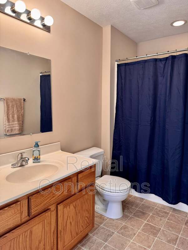 Photo - 1005 E Carter St