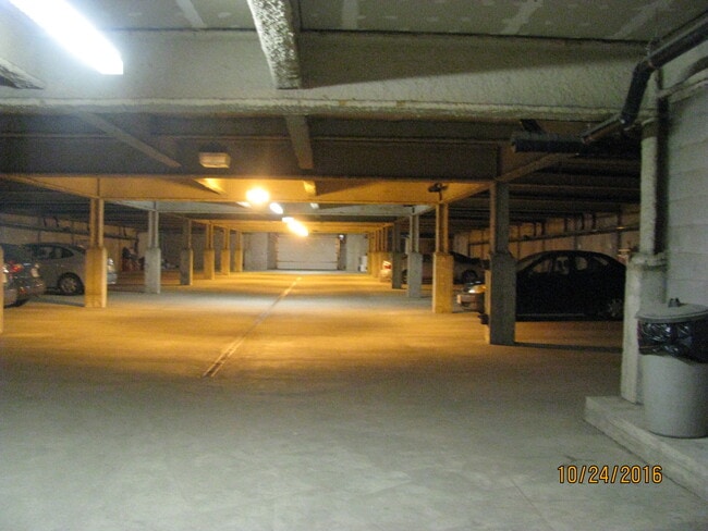 Photo - 100 Bishop DriveUnit 403 Unit 403