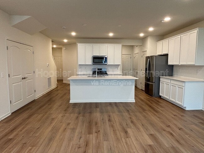 Photo - 7255 Shroyer Wy