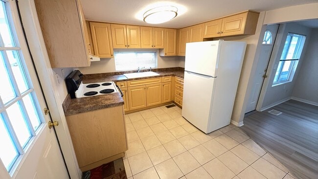 Photo - Regency Cove 55+ Gated Community - 2 bedroom won't last long, come See!!