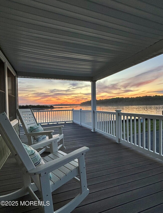 Photo - 14 Willow Way