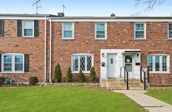 Photo - 6350 S Lockwood Ave