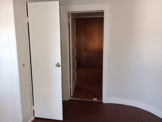 Photo - "Charming 2-Bed Oasis on River Street - Perfect Blend of Comfort & Convenience in Laurens!"