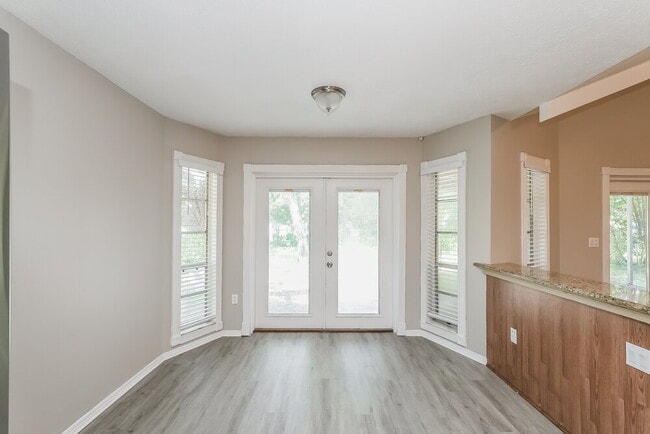 Photo - 13403 Woodward Dr