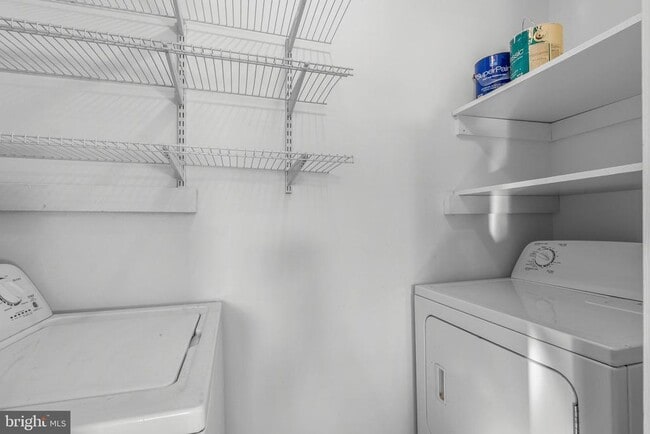 Photo - 1725 Fitzwater St