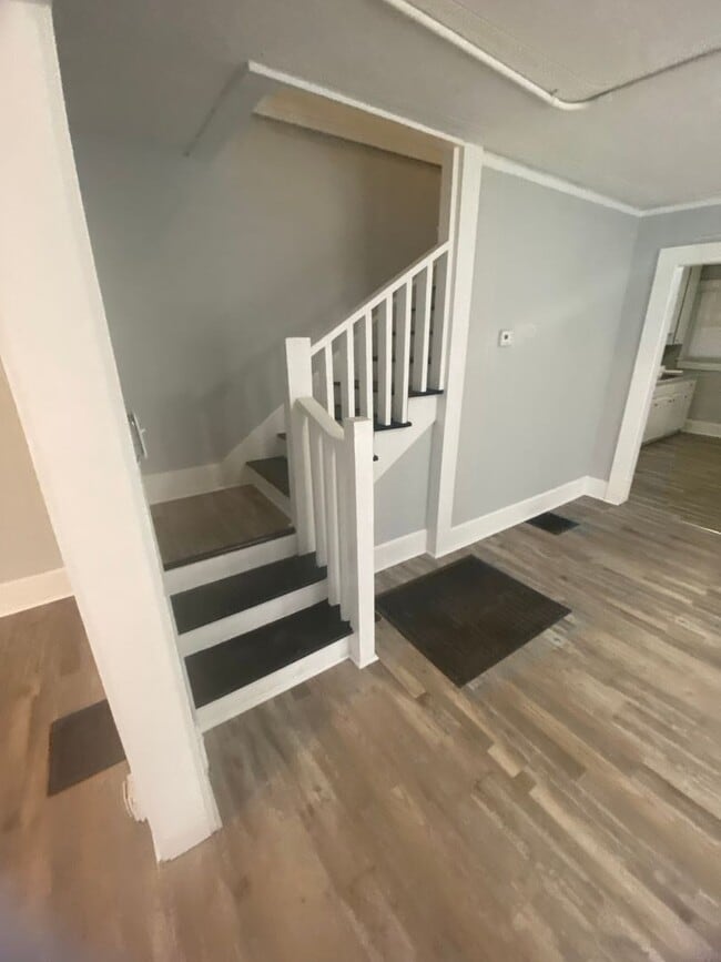Photo - Dowtown Gadsden - Newly Renovated- Spacious