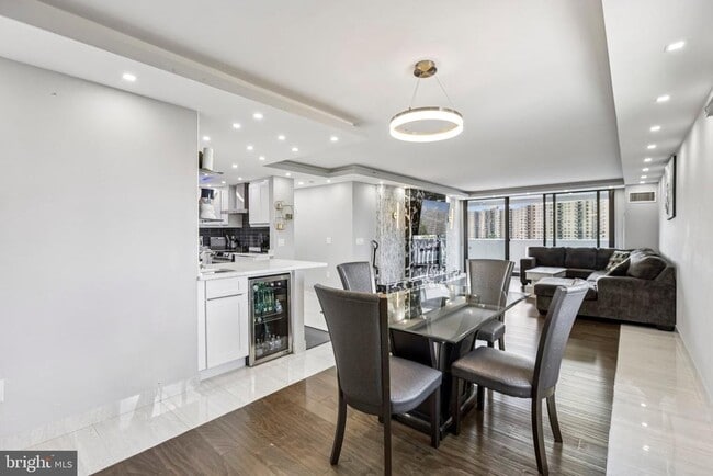 Photo - 6101 Edsall Rd Unidad 1502