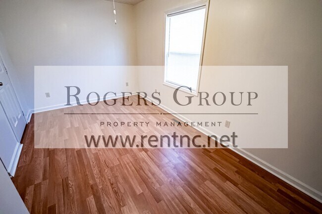 Photo - 607 Parkway Dr