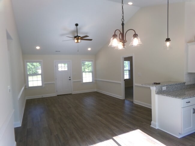 Photo - 2532 Harvey Rd
