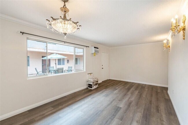 6520 Shirley Ave Unit 3