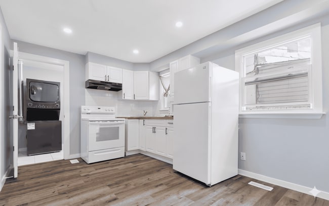 Photo - 3-235 Hamilton Rd Unit 3