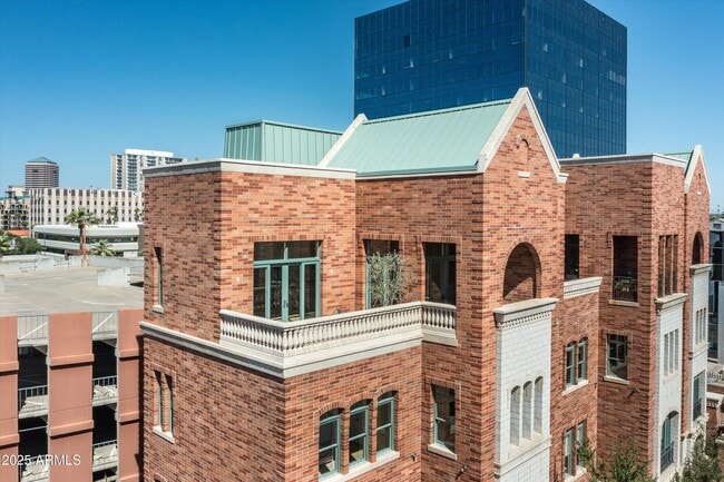 Photo - 54 W Palm Ln