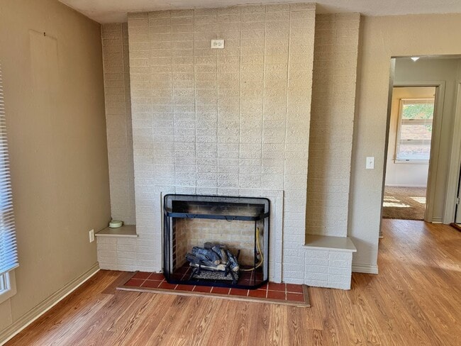 Photo - 703 Pecan St