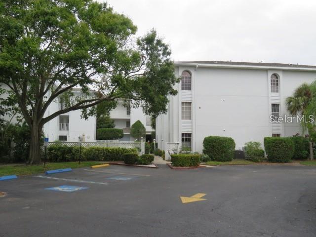 Building Photo - 6304 Pointe W Blvd W Unit A309 Rental
