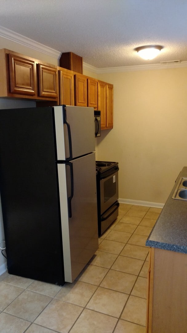 Photo - 2 bedroom, 1.5 bathroom located in the desirable Haymount Area!