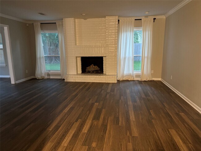 Photo - 2234 Woodland Springs St