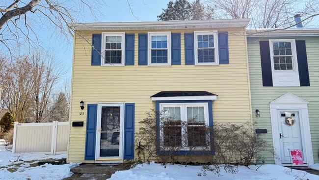 Photo - 325 Charred Oak Ct