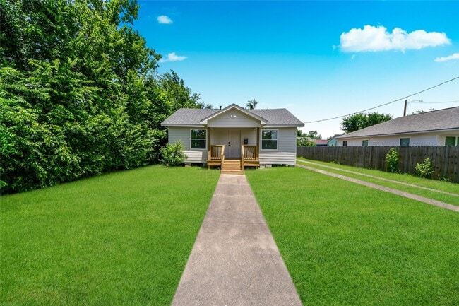 Photo - 2804 Bringhurst St