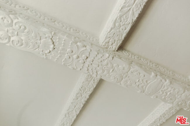 Photo - 1302 N Sweetzer Ave Unit 505