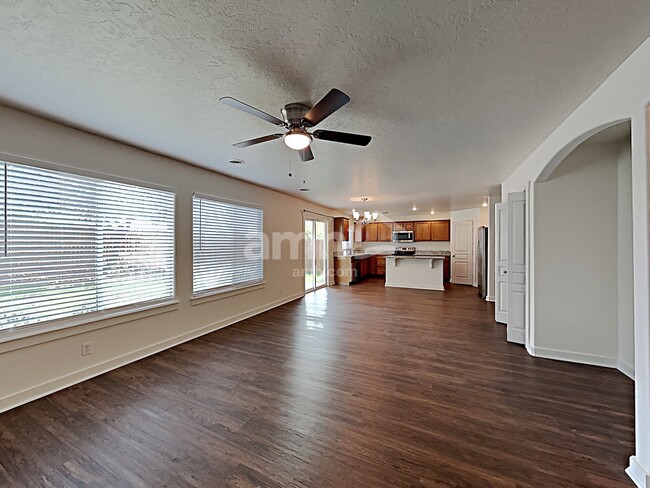 Photo - 6012 S Sea Breeze Way