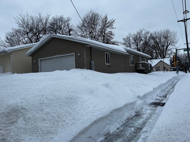 Photo - 1800 S Grange Ave