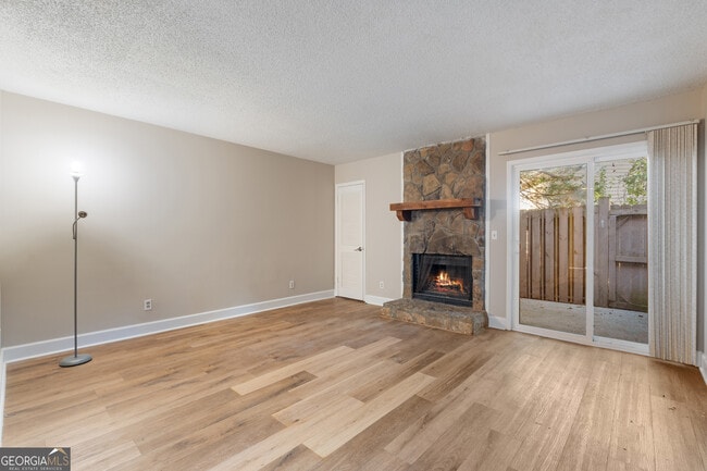 Photo - 469 Granite Ridge Pl