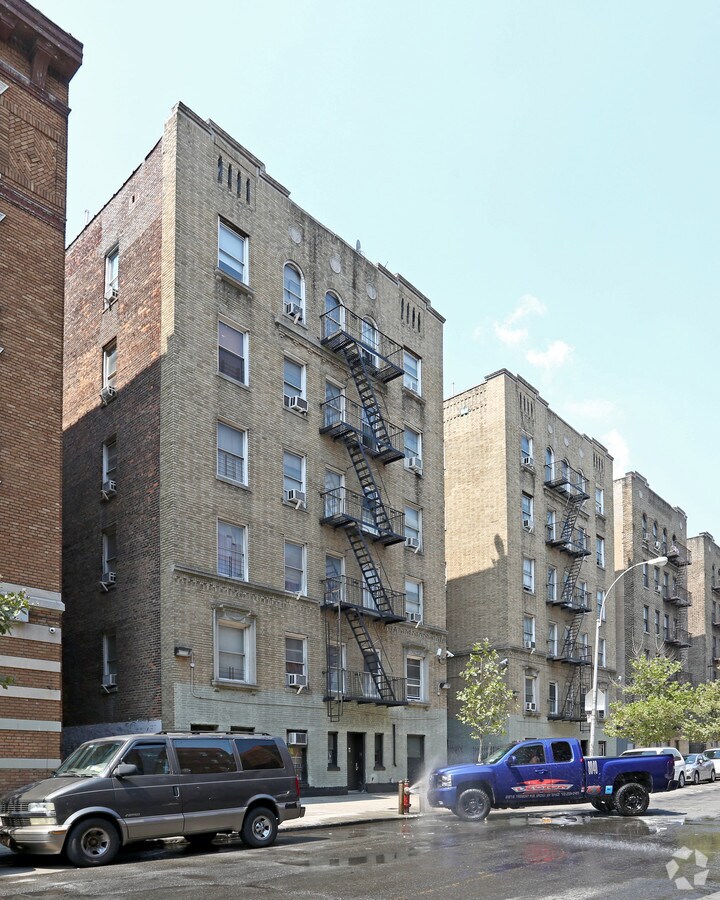 536 Isham Street - 536 Isham Street Apartments