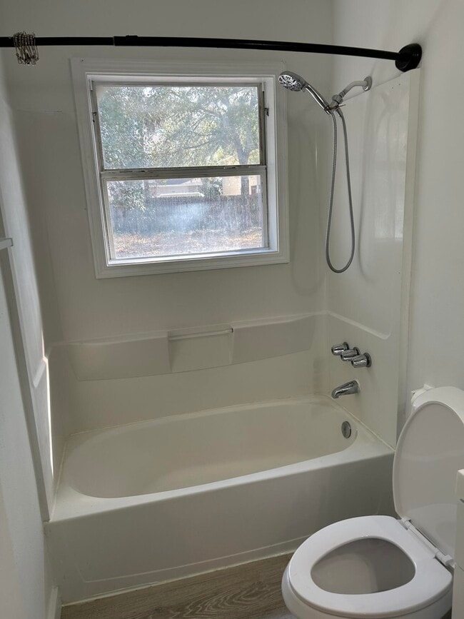Photo - 1005 Pinetree Rd