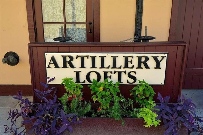 Building Photo - 4 Artillery Ln Unit 6