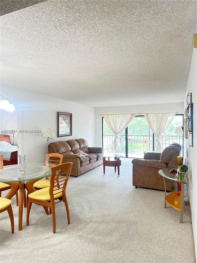 Photo - 240 Lakeview Dr Unit 212