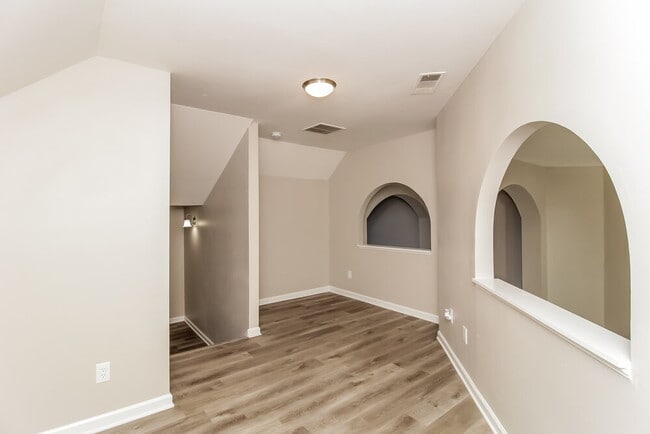 Photo - 2674 Neighborhood Walk