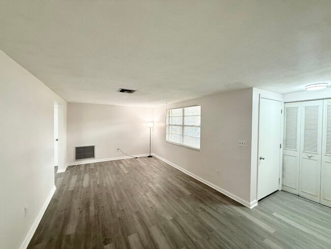Photo - 7535 Betula Dr