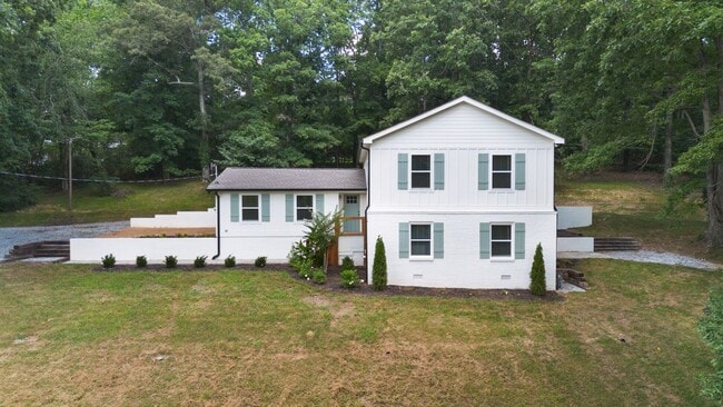 Four Bedroom Four Bath Home - Four Bedroom Four Bath Home