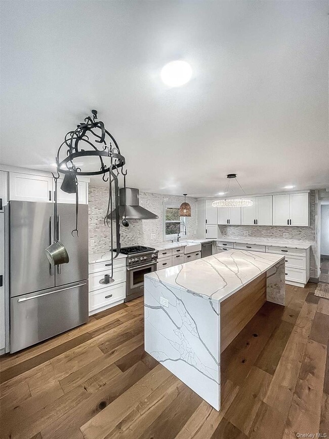 Photo - 5 Valley Farm Rd