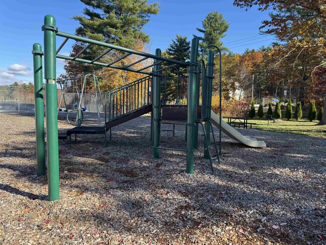 Photo - 136 Mammoth Rd Unit 23