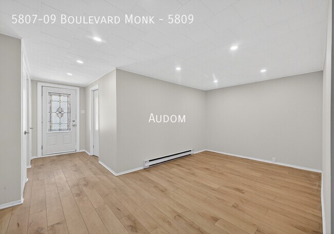 Photo - 5807-09 Bd Monk Unit 5809