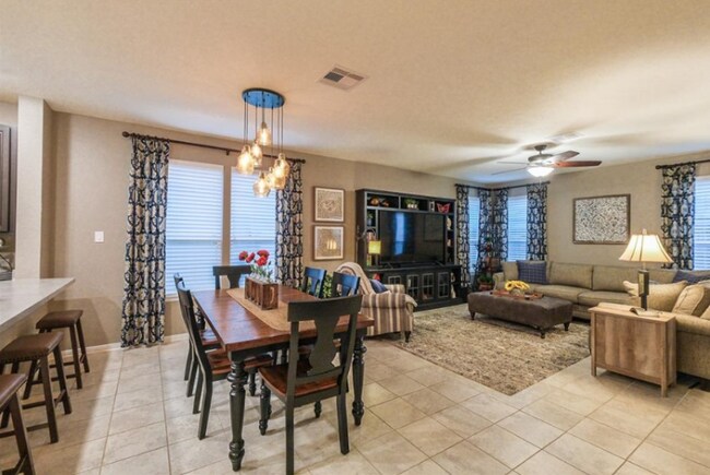 Photo - 1918 Vander Wilt Ln