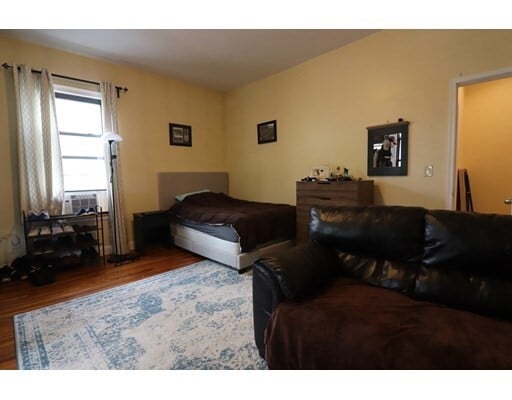 Photo - 9 Cygnet St